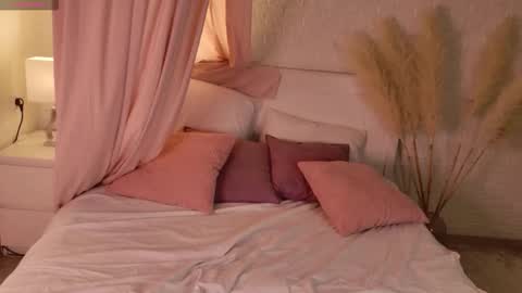 sexy_witches online show from 2, 3, 2026