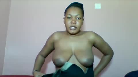 sexyapple2002 online show from 4, 10, 2025