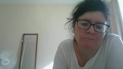 sexymilfy online show from 18, 9, 2025