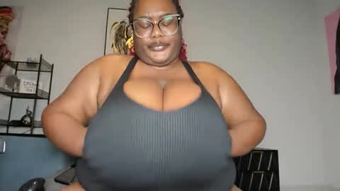 Snapshot of sexyblackhugetits chatting on 29, 11, 2025 sexyblackhugetits online show from 29, 11, 2025