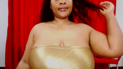 sexybustyboobs online show from 18, 9, 2025