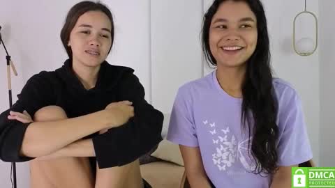 Snapshot of sexychanell_18 chatting on 22, 11, 2025 chanell and yina online show from 22, 11, 2025