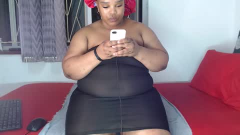 Snapshot of sexychill2000 chatting on 13, 10, 2025 SEXYCHILL online show from 13, 10, 2025