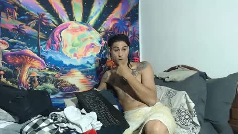 Snapshot of sexydarkhunter2 chatting on 29, 9, 2025 Mike online show from 29, 9, 2025