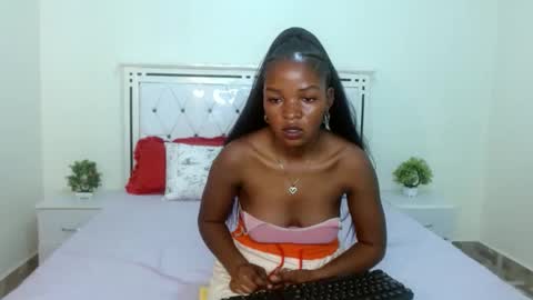Snapshot of sexyebony256 chatting on 5, 2, 2025 SexyEbony online show from 5, 2, 2025