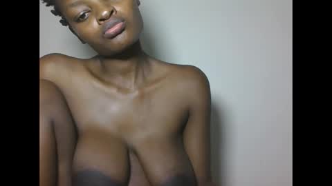 Snapshot of sexyhotgal23 chatting on 17, 12, 2025 REBECCAH online show from 17, 12, 2025