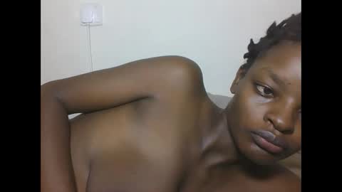 Snapshot of sexyhotgal23 chatting on 18, 1, 2026 REBECCAH online show from 18, 1, 2026