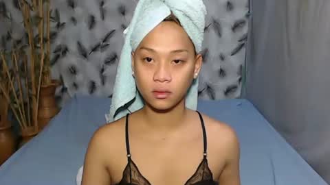 Snapshot of sexyhotrachelle chatting on 5, 3, 2025 Rachelle online show from 5, 3, 2025