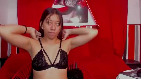 Snapshot of sexylaurita4u chatting on 13, 2, 2025 laura online show from 13, 2, 2025