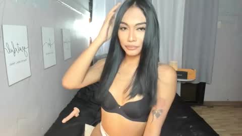 maxine online show from 26, 10, 2025