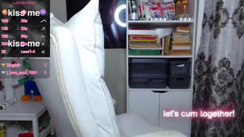 Snapshot of sexylynette4u chatting on 17, 1, 2025 sexylynette4u online show from 17, 1, 2025