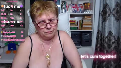 Snapshot of sexylynette4u chatting on 7, 2, 2025 sexylynette4u online show from 7, 2, 2025