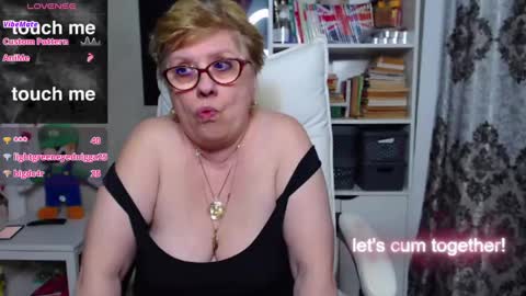 Snapshot of sexylynette4u chatting on 20, 2, 2025 sexylynette4u online show from 20, 2, 2025