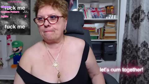 Snapshot of sexylynette4u chatting on 27, 2, 2025 sexylynette4u online show from 27, 2, 2025