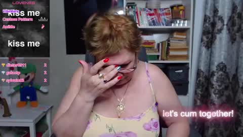 Snapshot of sexylynette4u chatting on 4, 3, 2025 sexylynette4u online show from 4, 3, 2025