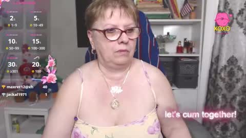 Snapshot of sexylynette4u chatting on 12, 3, 2026 sexylynette4u online show from 12, 3, 2026