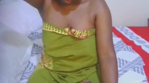 Snapshot of sexymompie chatting on 9, 12, 2024 CANDY online show from 9, 12, 2024