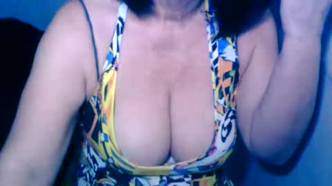 Snapshot of sexyoldwet chatting on 3, 11, 2025 AnneSofia online show from 3, 11, 2025