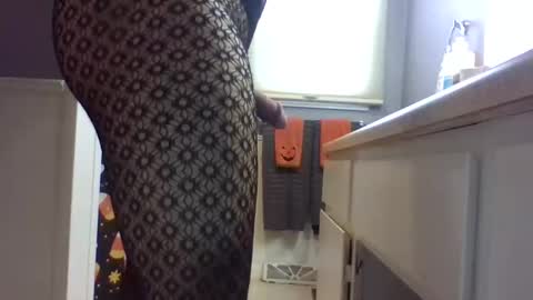 Snapshot of sexypluvin chatting on 23, 10, 2025 sexypluvin online show from 23, 10, 2025