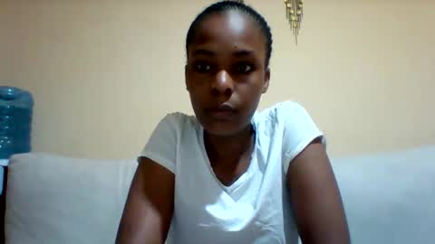 DOVY ACHIENG online show from 19, 9, 2025