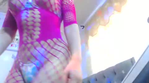 Snapshot of sexysafiravenus chatting on 3, 1, 2025 Venus Independent Model online show from 3, 1, 2025