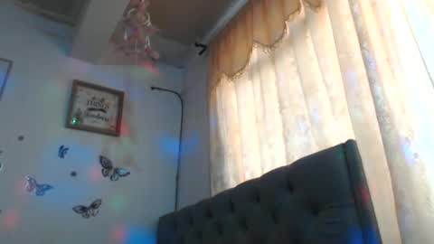 Snapshot of sexysafiravenus chatting on 15, 9, 2025 Venus Independent Model online show from 15, 9, 2025