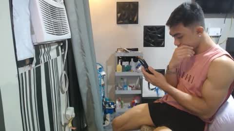 sexystrongcum online show from 17, 2, 2026