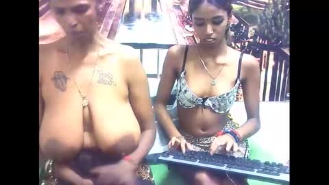 sexyva4u2luv online show from 20, 2, 2025