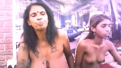 sexyva4u2luv online show from 17, 12, 2025