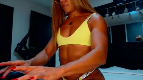 sexyycutedoll online show from 10, 1, 2025