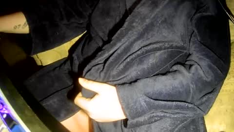 no face online show from 11, 11, 2025