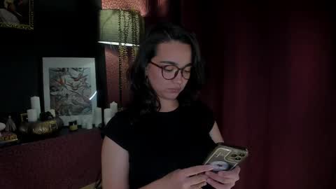 Snapshot of shadowlotus_ chatting on 14, 10, 2025 Lily online show from 14, 10, 2025