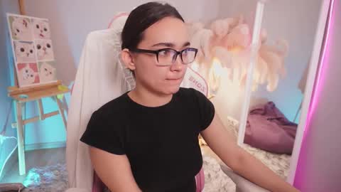 Snapshot of shadowlotus_ chatting on 30, 10, 2025 Lily online show from 30, 10, 2025