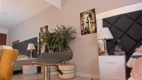 Snapshot of shammy_ross chatting on 14, 3, 2026 Shammy Ross online show from 14, 3, 2026