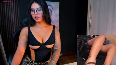 onlyfans shanabellucy online show from 7, 10, 2025