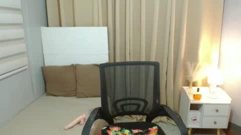 Snapshot of shanaiamiraclets chatting on 28, 2, 2026 miraclets online show from 28, 2, 2026