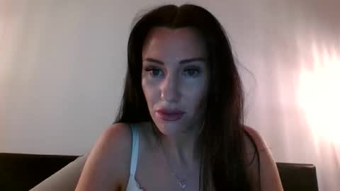 Snapshot of shanal90 chatting on 17, 10, 2025 Annaleseee online show from 17, 10, 2025