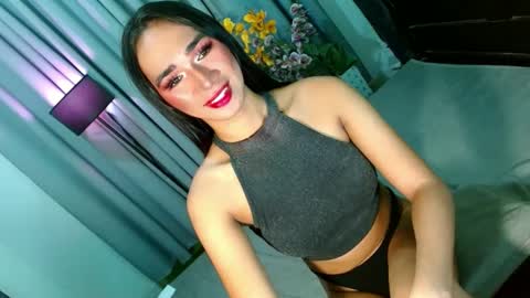MISS SHANE online show from 2, 1, 2025