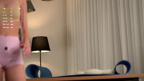 Snapshot of shanelfun chatting on 24, 11, 2025 Emmy online show from 24, 11, 2025