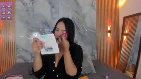 ShanellBlack online show from 5, 3, 2025