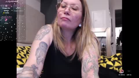 Snapshot of shannon07 chatting on 7, 1, 2026 Shannon07 online show from 7, 1, 2026