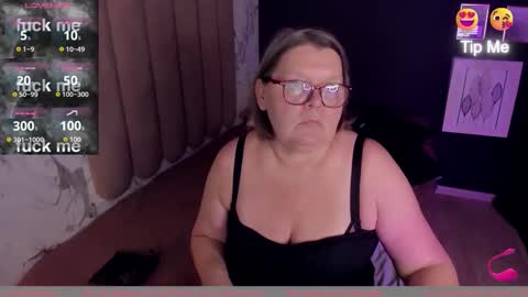 Snapshot of shannonshine chatting on 13, 10, 2025 Shannon online show from 13, 10, 2025