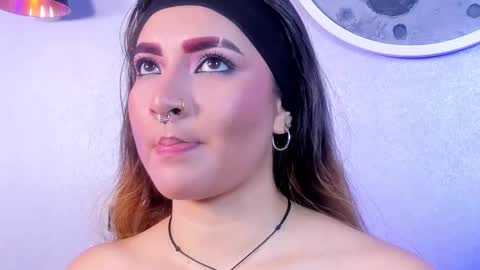 Snapshot of shanntal__ chatting on 5, 11, 2025 Shanntal online show from 5, 11, 2025