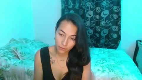 shantal_d03 online show from 24, 1, 2025