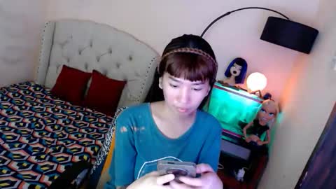 SHANTA FOX  s online show from 4, 11, 2025