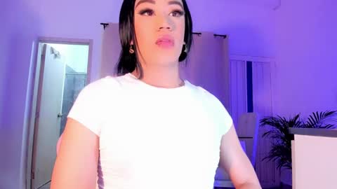 Snapshot of shantalgirs01 chatting on 2, 3, 2025 Shantal girls online show from 2, 3, 2025