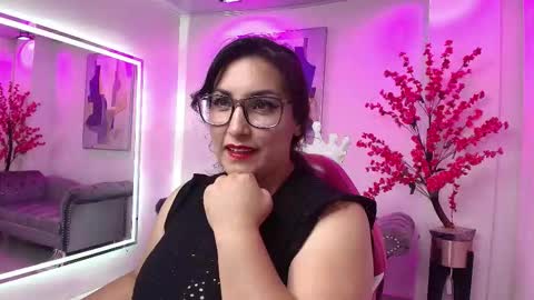 Shantall  online show from 30, 9, 2025