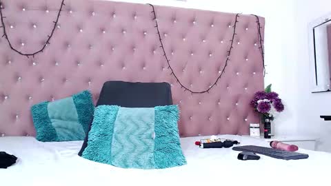 shantallfoxxie online show from 21, 3, 2026