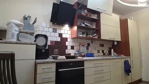 Mikki and Cadence online show from 4, 12, 2025