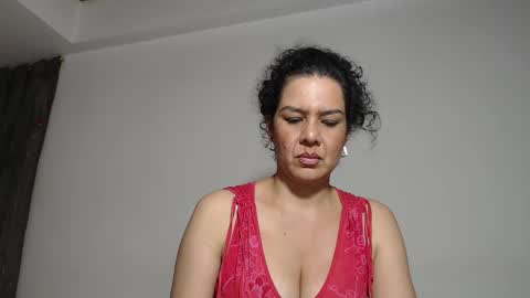 Snapshot of sharickleon11 chatting on 21, 10, 2025 sharickleon11 online show from 21, 10, 2025